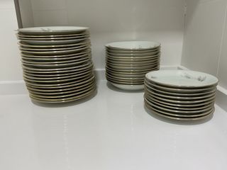 Vajilla Santa Clara - Porcelana - 59 piezas
