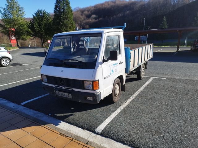 Mercedes-Benz MB 180 1990