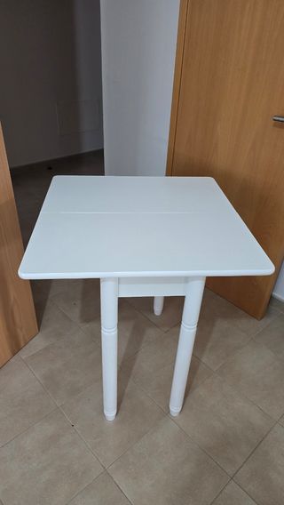 Mesa blanca madera cocina extensible
