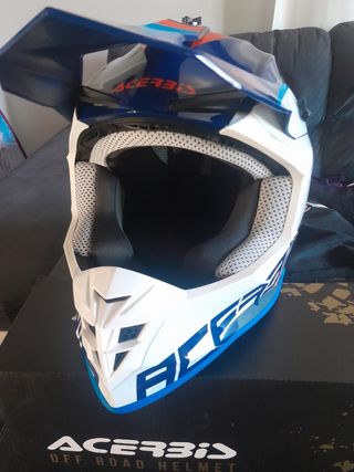 Casco y gafas de motocross