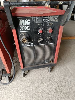 Soldadora MIG Cebora 203C