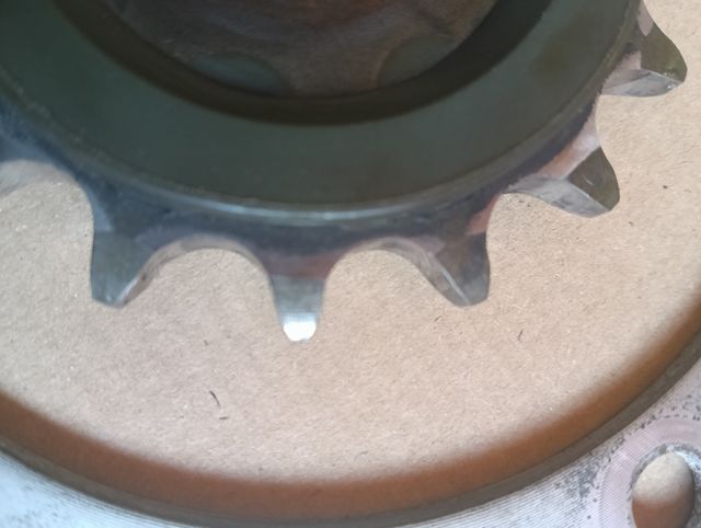 Transmisión, arrastre Suzuki GSR 600