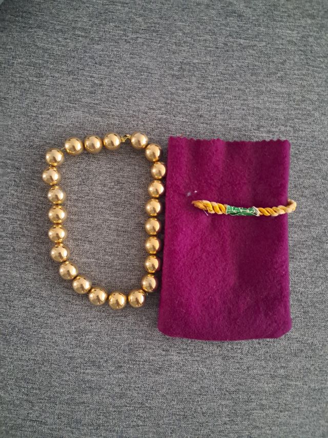 Collar dorado elegante
(Comprado en Nueva York )