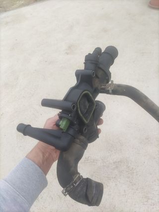 Caja agua + termostato Peugeot 407 C5