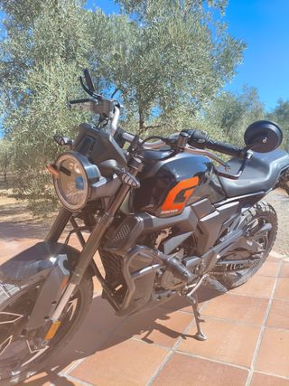 Zontes 125 GK1 - Moto