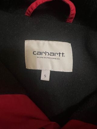 Cazadora Carhartt WIP roja talla S