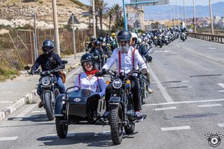 Moto con sidecar Mash Black Side 450