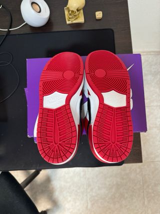 Nike SB Dunk Low - Chicago