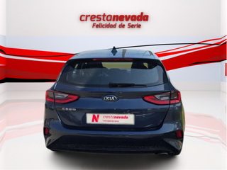 🚗✨ Kia Ceed desde 235€/mes