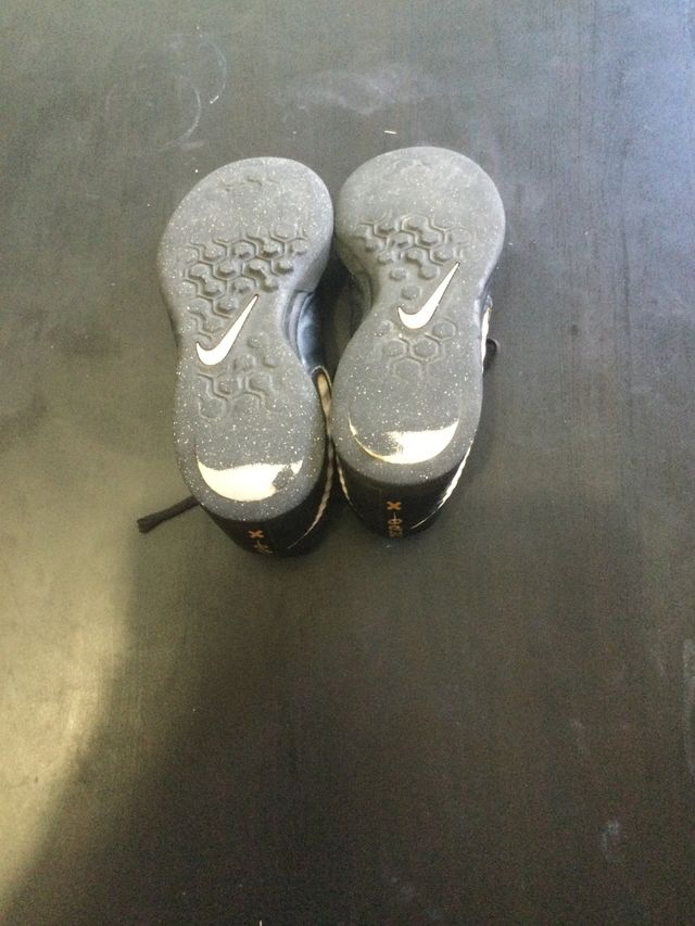 Zapatillas Nike Jr. Tiempo - Fútbol