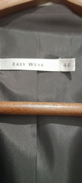 Americana marrón Easy Wear talla 44