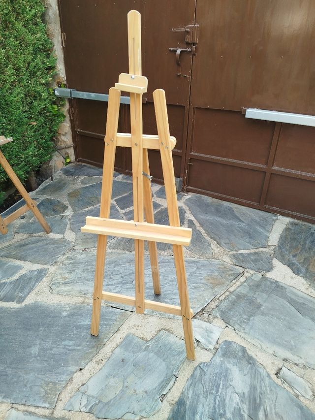 Caballete madera nuevo a estrenar
Tengo 2 iguales