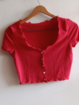 Top rojo de canalé