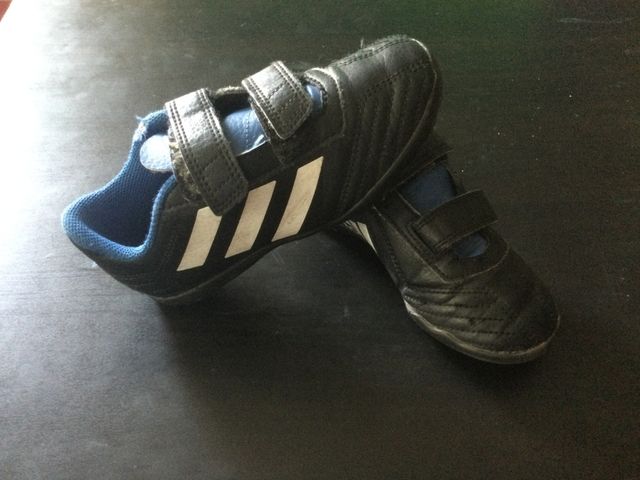 Zapatillas Adidas talla 30 niño - Fútbol