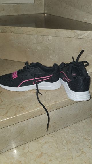Zapatillas Puma niña - negras y rosas