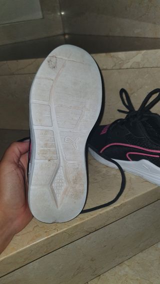 Zapatillas Puma niña - negras y rosas