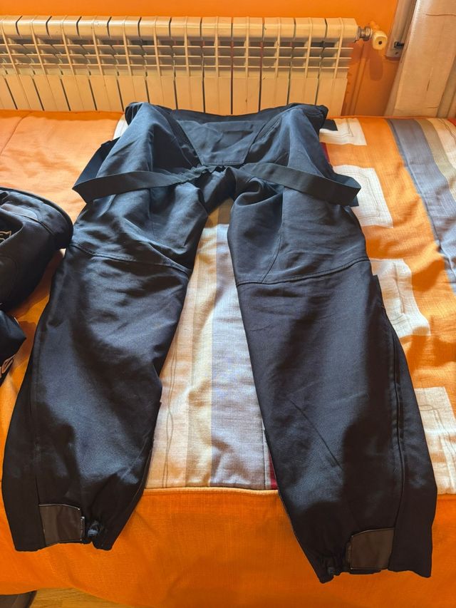 Pantalón moto omc