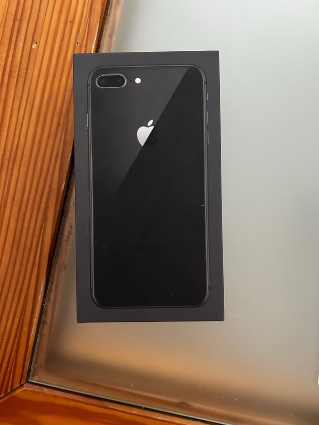Caja iPhone 8 Plus -