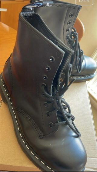 Vendo Dr. Martens N.39