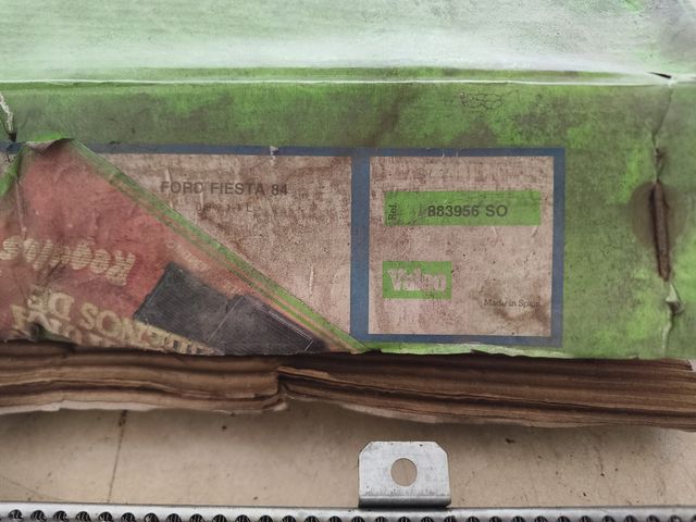 Radiador Ford Fiesta 84 - Valeo