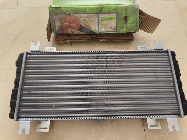 Radiador Ford Fiesta 84 - Valeo