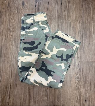 Pantalones camuflaje Pull&Bear