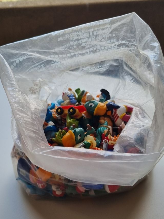 Sorpresine Kinder e Ferrero - Giocattoli