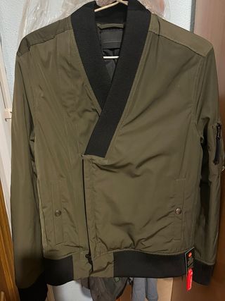 Nueva!Chaqueta diésel black label bomber  talla 38