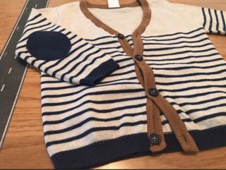 Chaqueta rayas & coderas 1 año