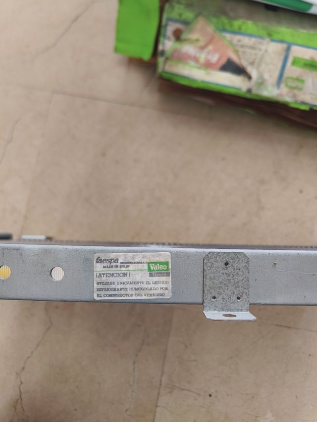 Radiador Ford Fiesta 84