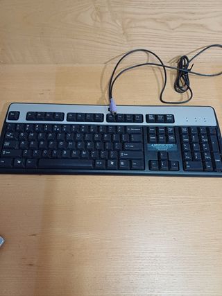 Teclado Trust - Plata