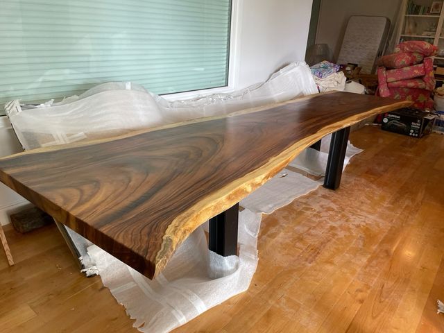 Mesa de madera Suar - Impresionante