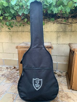 Guitarra clásica Admira Paloma 