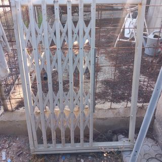 Reja corredera de seguridad para ventana con marcó