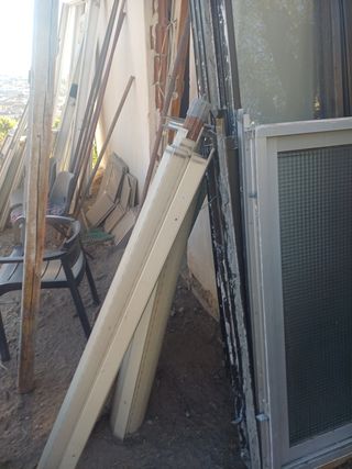 Ventana aluminio 2 hojas 3 balcones y dos ventanas