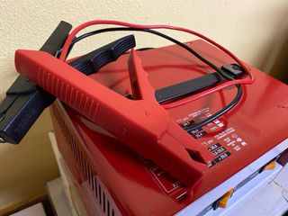 Cargador baterías Ferve F-811 - 45-180Ah