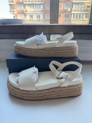 Sandalias Uterqüe esparto blancas 39