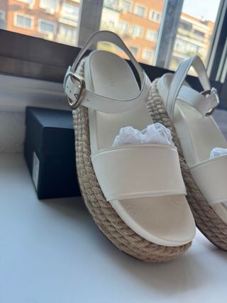 Sandalias Uterqüe esparto blancas 39