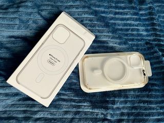 Funda iPhone 12 mini transparente Apple MagSafe