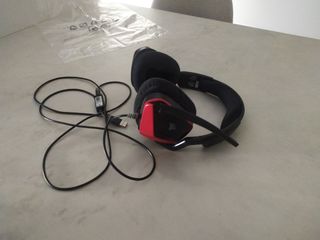 Corsair Cascos Gaming