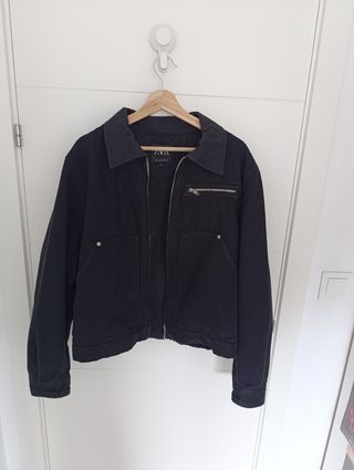 Chaqueta vaquera Zara negra cropped