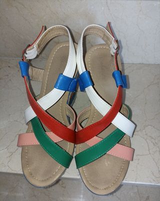 Sandalias cuña multicolor