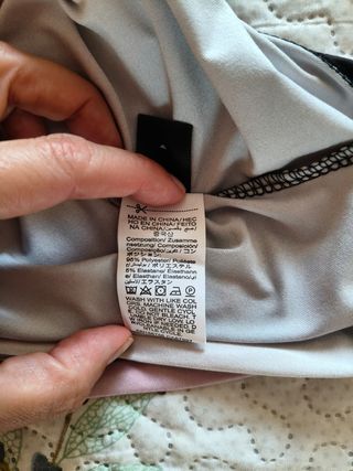 Camiseta asimétrica marrón-morada