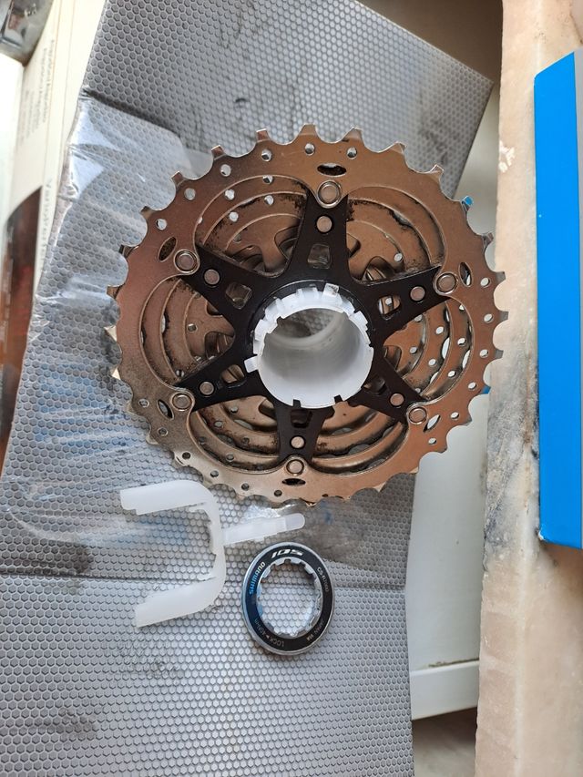 Shimano 105 R7000: cambio y casete 11-30