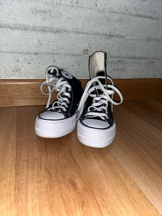 Converse negras altas