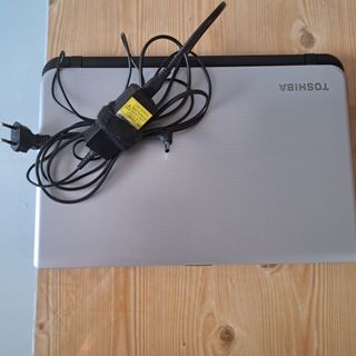 Portátil Toshiba para reparar o piezas