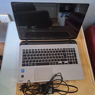 Portátil Toshiba para reparar o piezas