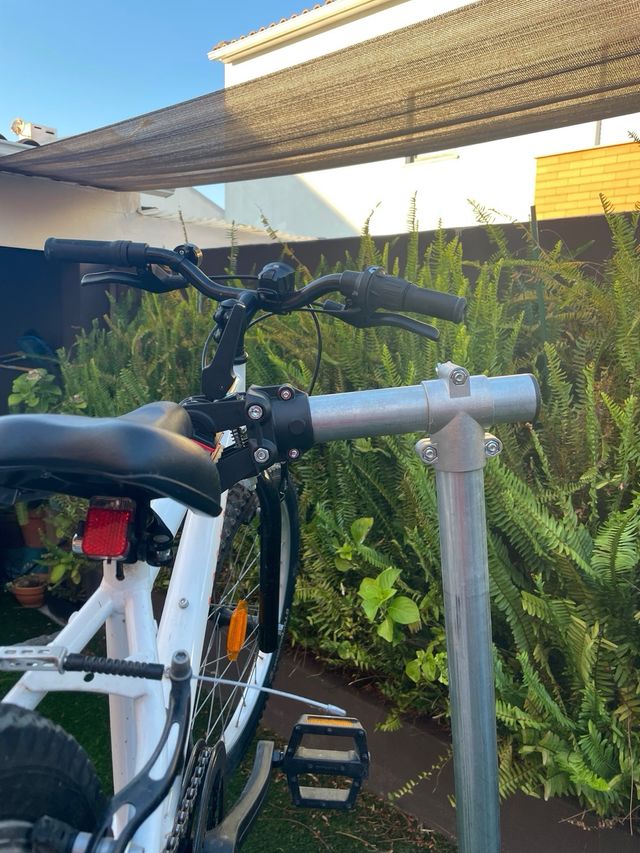 Suporte Bicicleta - Reparação e Lavagem