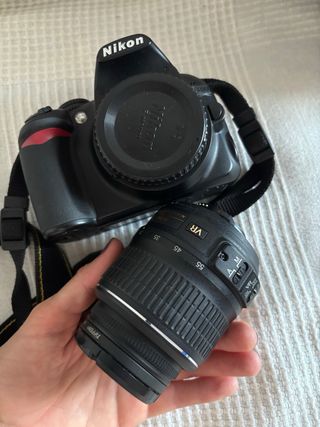 Nikon D3100 + Objetivo Nikkor