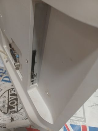 TV Philips 24" blanca no es smart tv